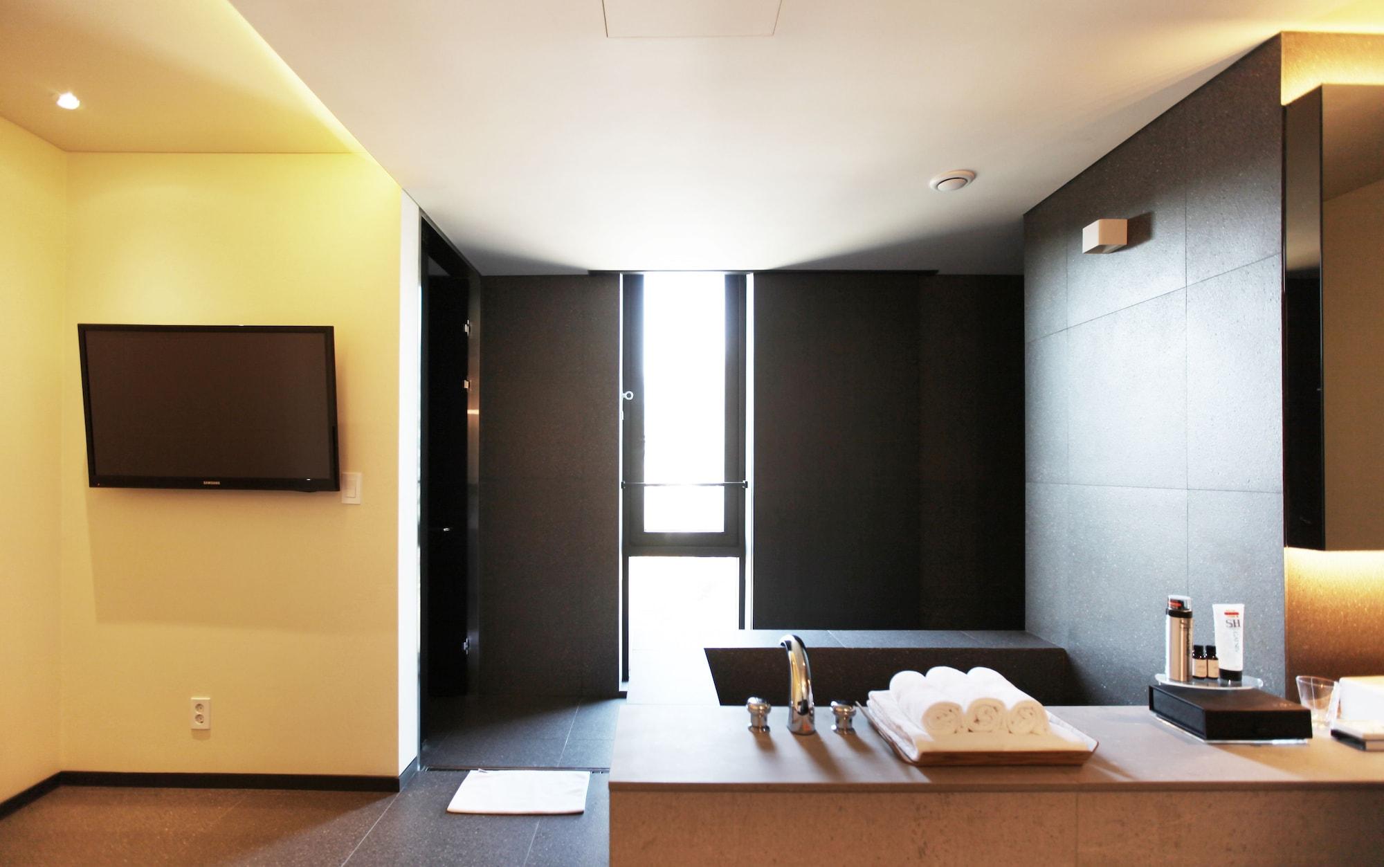 Hotel Vine Seongnam Exterior photo