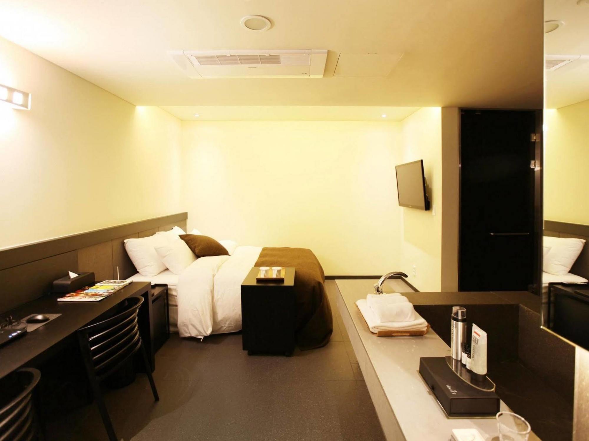 Hotel Vine Seongnam Exterior photo